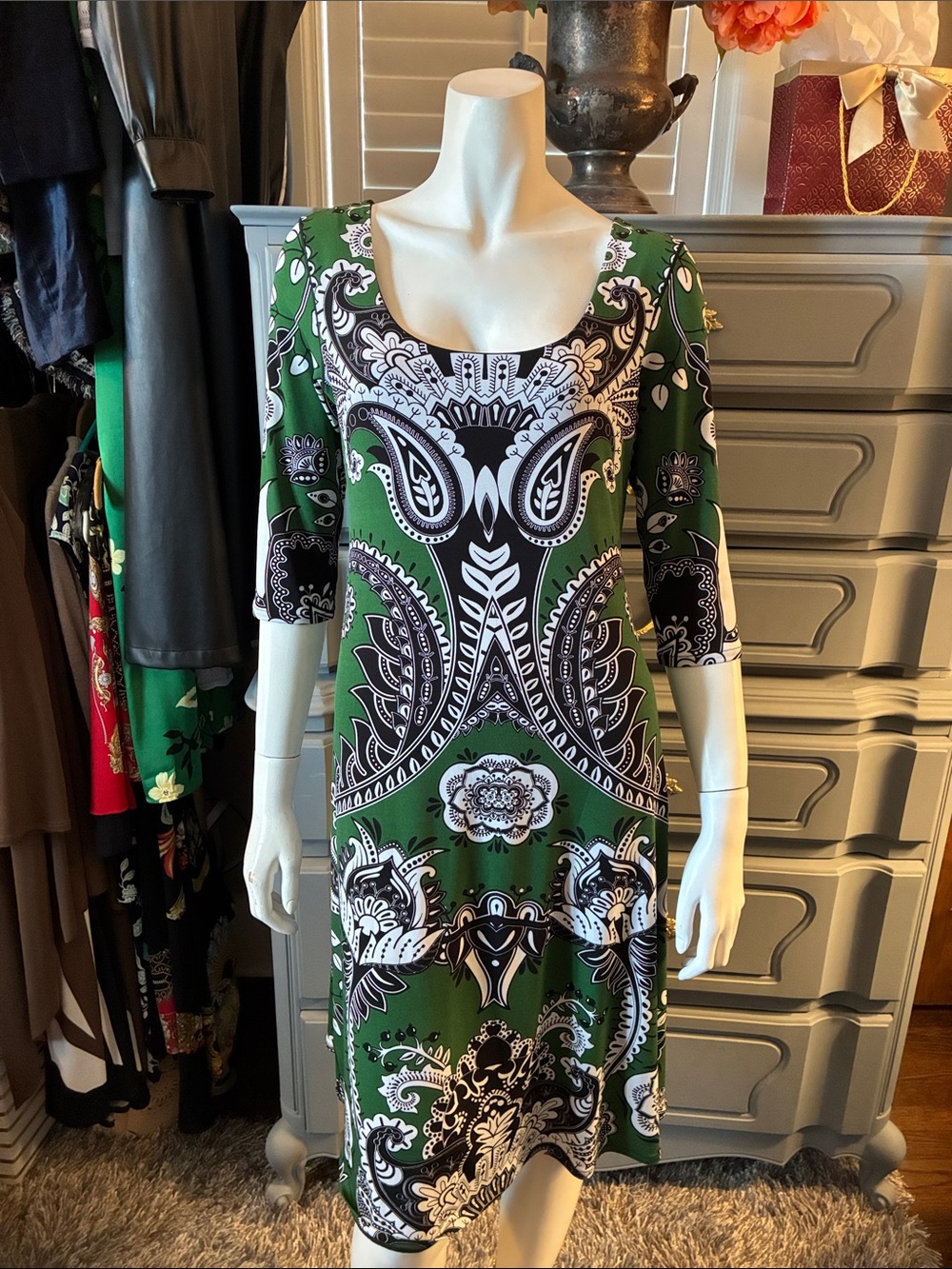 💚 Chic Graphic print Midi Dress Small